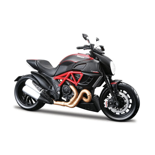 Ducati Diavel Carbon Preto | Escala 1:12